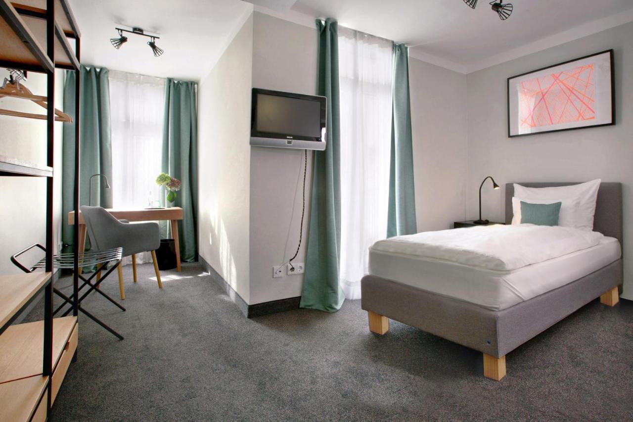 Rotkreuzplatz Hotel München